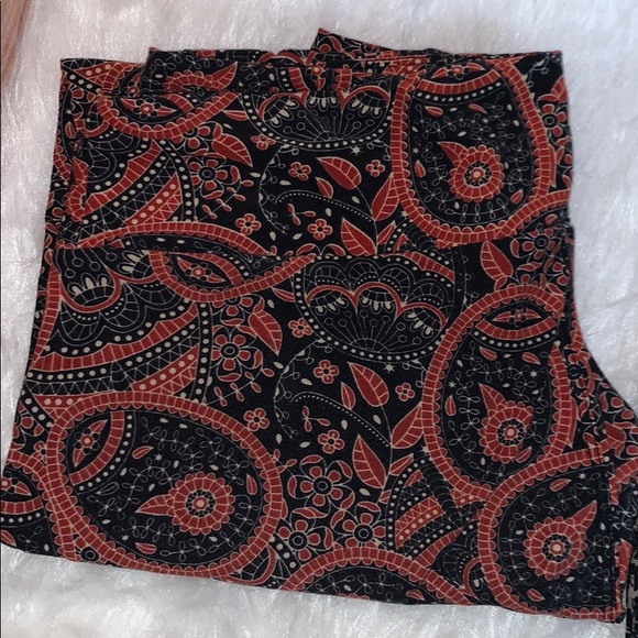 Lularoe Tall & Curvy Butter Leggings bundle - Picture 3 of 5